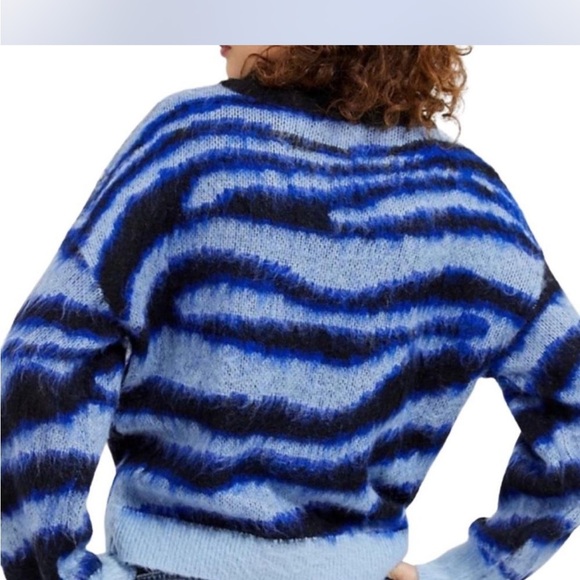 Anthropologie Salma Striped Whisper Soft Eyelash Sweater Blue Motif - Picture 3 of 7